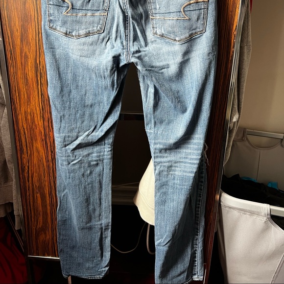 American Eagle Jeans - Picture 2 of 4